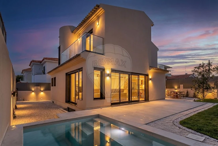 Moradia T5 para Venda em Cascais e Estoril Foto 5