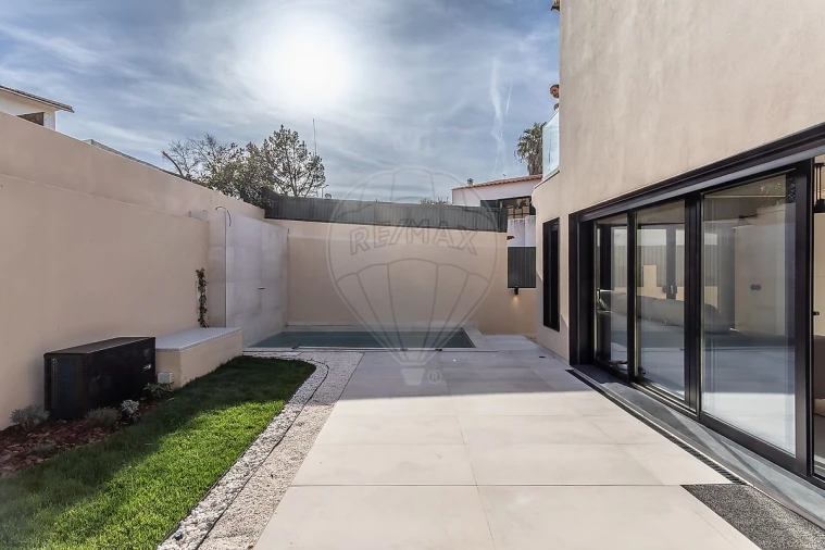 Moradia T5 para Venda em Cascais e Estoril Foto 2