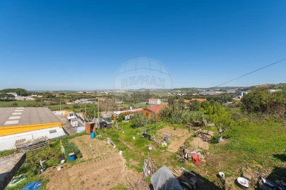 Moradia T2 para Venda em Algueirão-Mem Martins