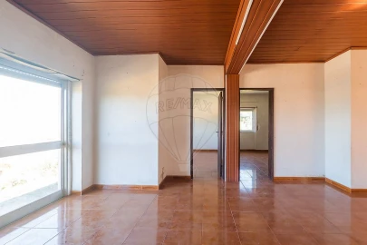Moradia T2 para Venda em Algueirão-Mem Martins