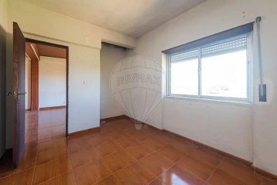 Moradia T2 para Venda em Algueirão-Mem Martins
