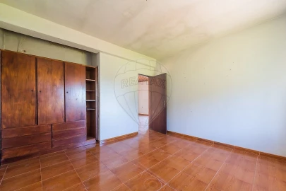 Moradia T2 para Venda em Algueirão-Mem Martins