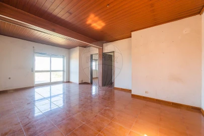 Moradia T2 para Venda em Algueirão-Mem Martins