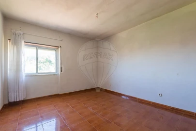 Moradia T2 para Venda em Algueirão-Mem Martins