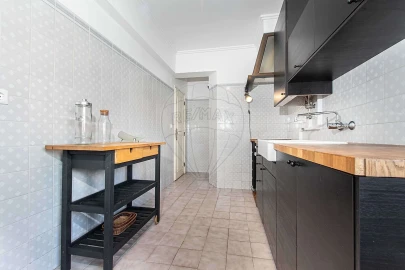 Apartamento T2 para Venda em Massamá e Monte Abraão