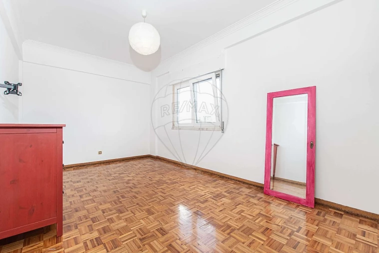 Apartamento T2 para Venda em Massamá e Monte Abraão Foto 15