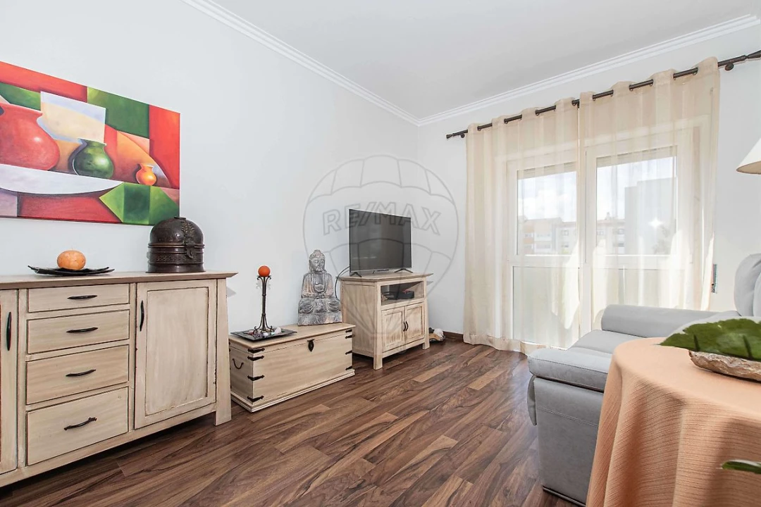 Apartamento T2 para Venda em Massamá e Monte Abraão Foto 2