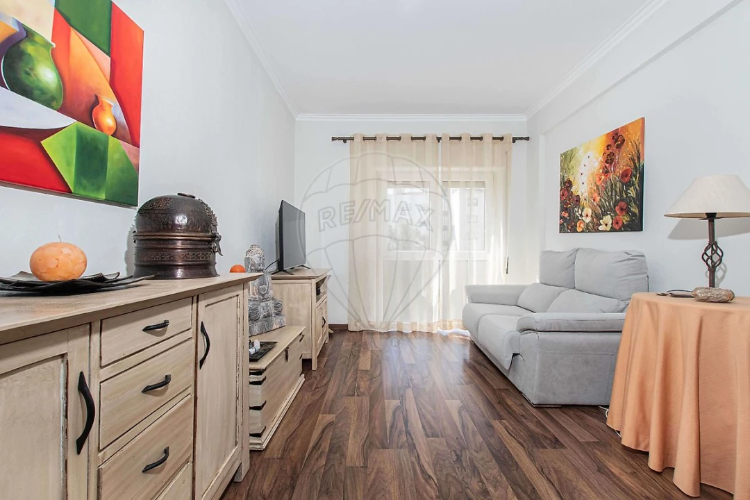 Apartamento T2 para Venda em Massamá e Monte Abraão Foto 3