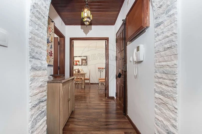 Apartamento T2 para Venda em Massamá e Monte Abraão