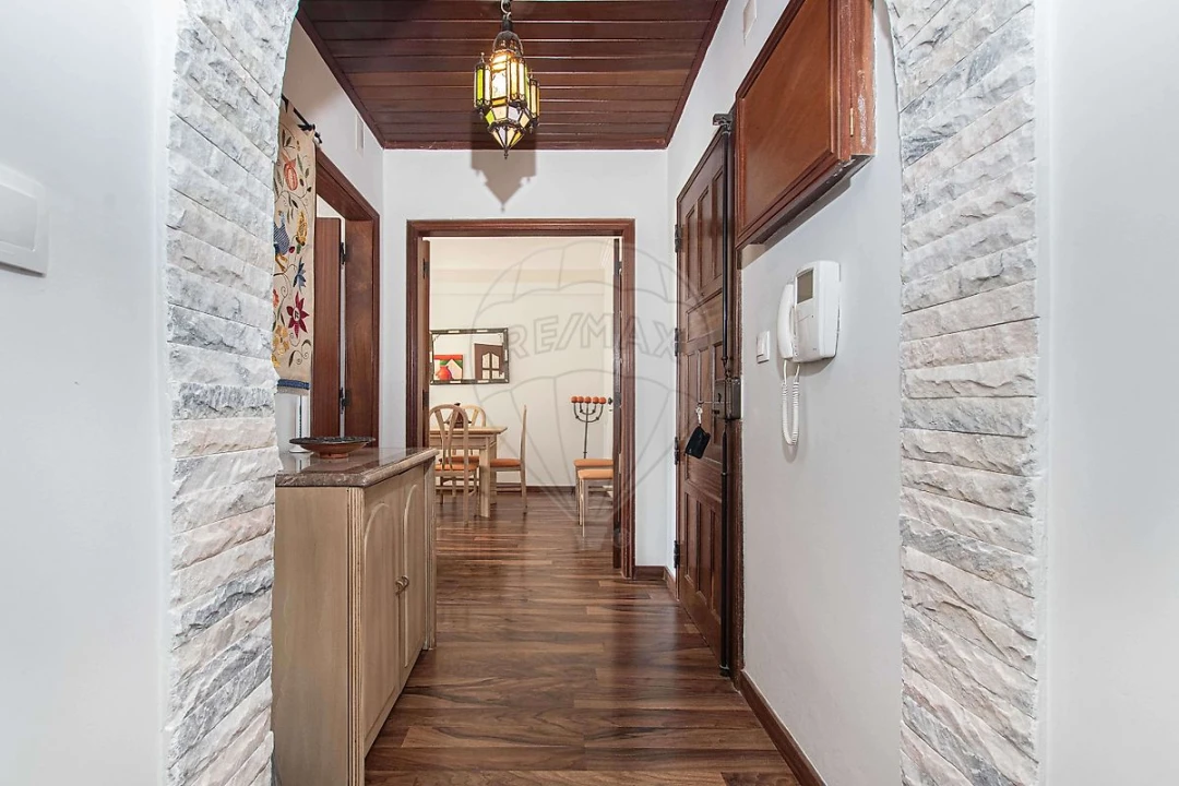 Apartamento T2 para Venda em Massamá e Monte Abraão Foto 6