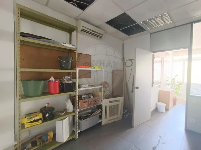 Loja para Venda em Queluz e Belas Foto 6