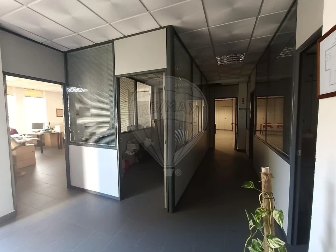 Loja para Venda em Queluz e Belas Foto 12