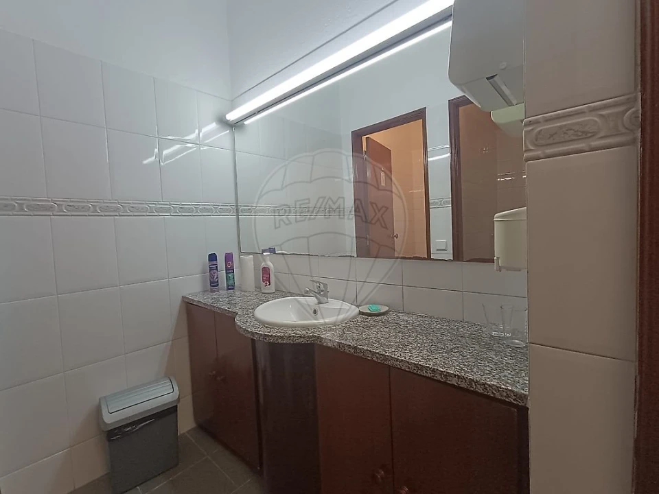 Loja para Venda em Queluz e Belas Foto 1