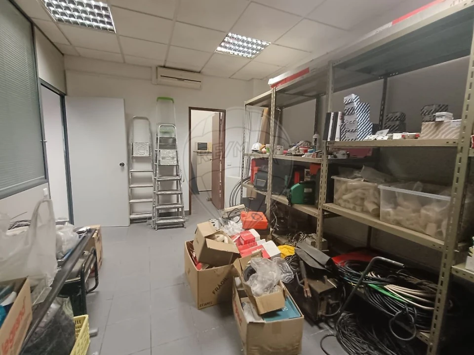 Loja para Venda em Queluz e Belas Foto 23