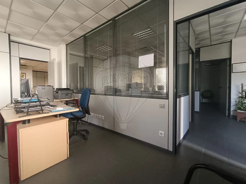 Loja para Venda em Queluz e Belas Foto 21