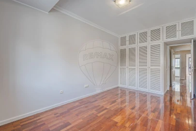 Apartamento T3 para Venda em Ramalde