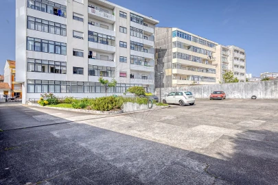 Apartamento T3 para Venda em Ramalde