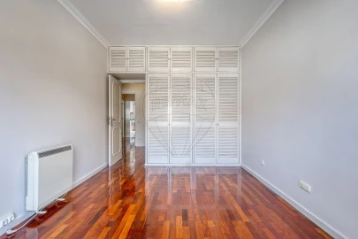 Apartamento T3 para Venda em Ramalde