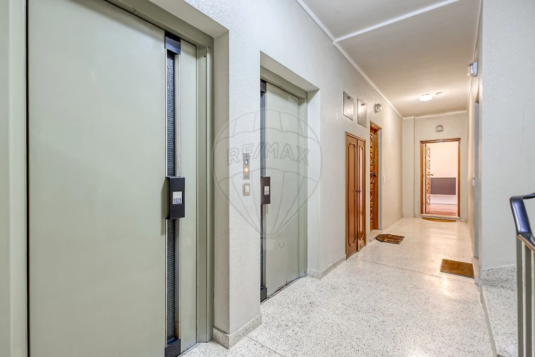 Apartamento T3 para Venda em Ramalde Foto 19