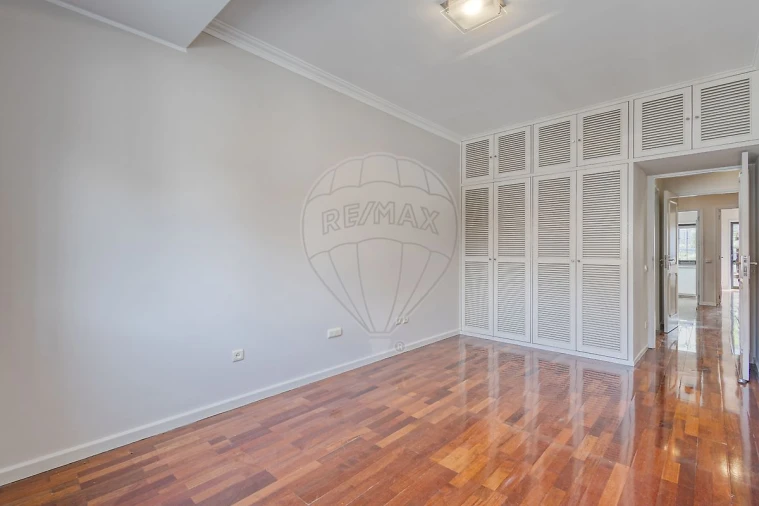 Apartamento T3 para Venda em Ramalde Foto 18