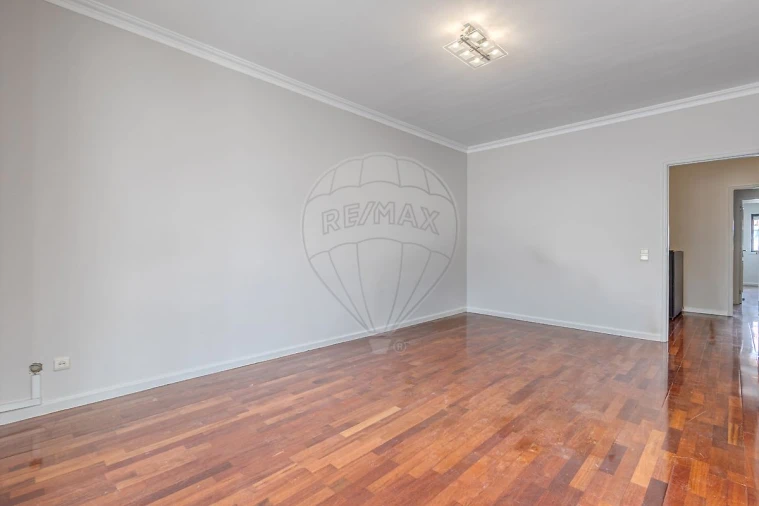 Apartamento T3 para Venda em Ramalde Foto 3