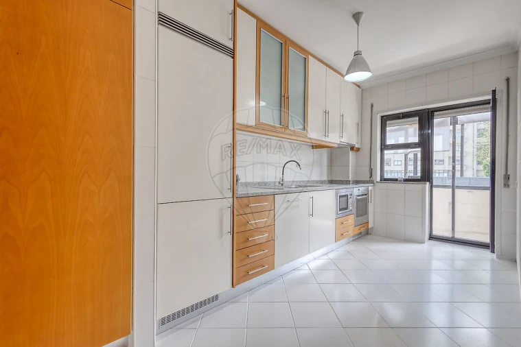 Apartamento T3 para Venda em Ramalde Foto 5