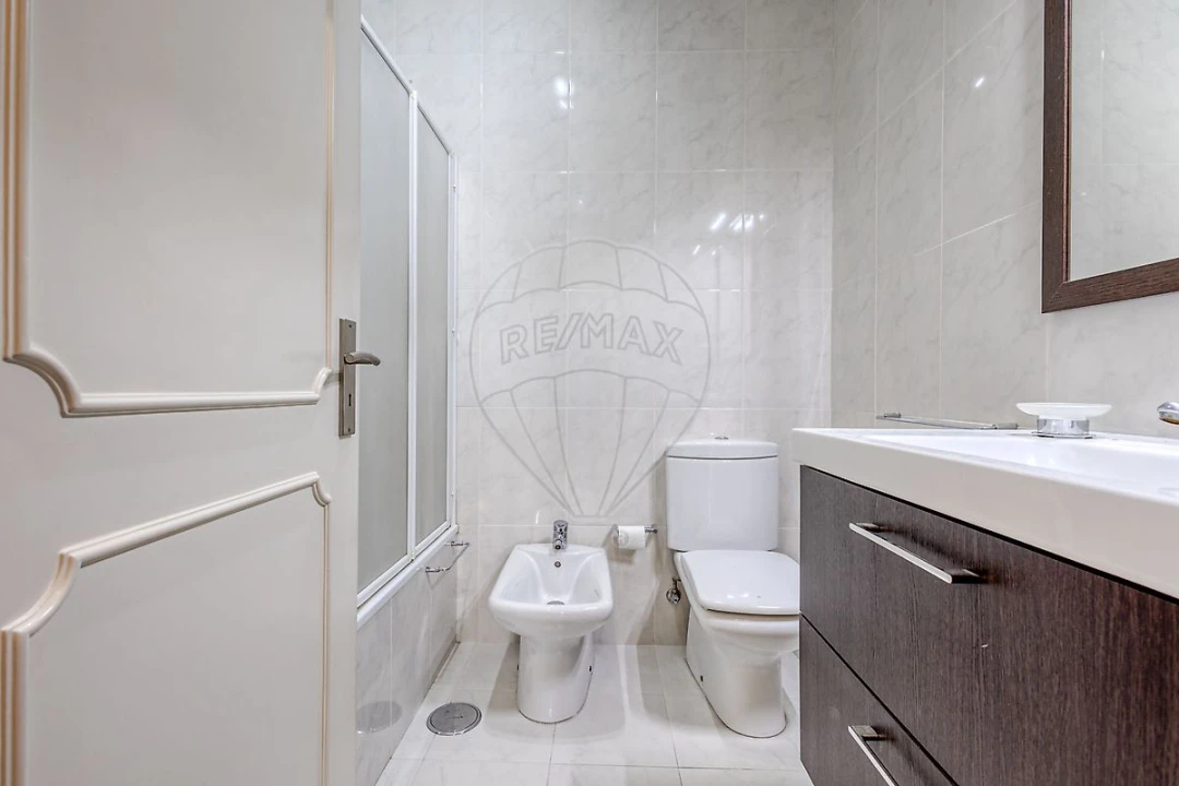 Apartamento T3 para Venda em Ramalde Foto 9