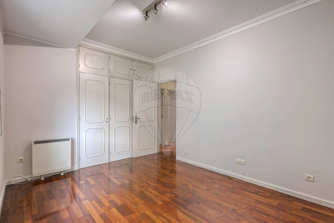 Apartamento T3 para Venda em Ramalde Foto 13