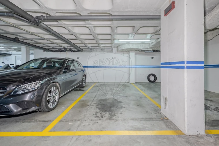 Apartamento T2 para Venda em Lordelo do Ouro e Massarelos Foto 16