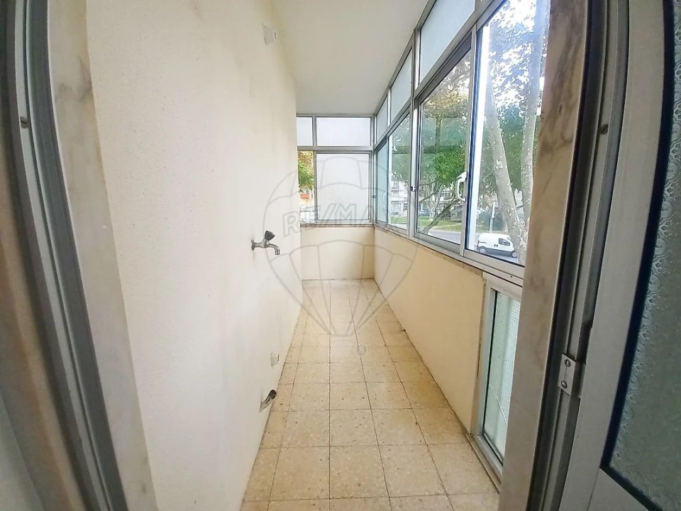 Apartamento T2 para Venda em Amora Foto 7