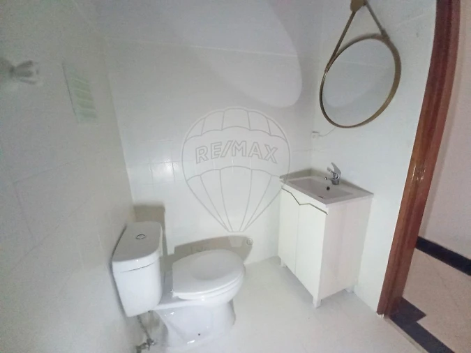 Apartamento T2 para Venda em Amora Foto 17