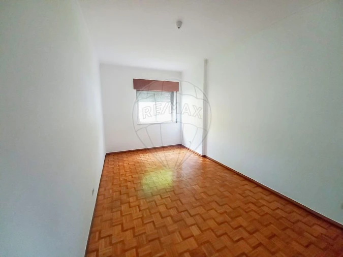 Apartamento T2 para Venda em Amora Foto 34