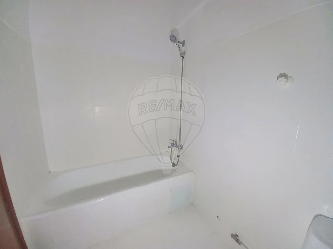 Apartamento T2 para Venda em Amora Foto 18