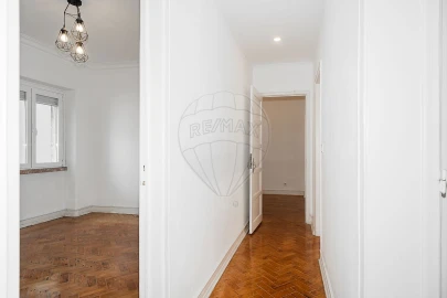 Apartamento T3 para Arrendamento em Avenidas Novas