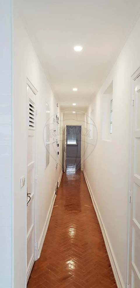 Apartamento T3 para Arrendamento em Avenidas Novas