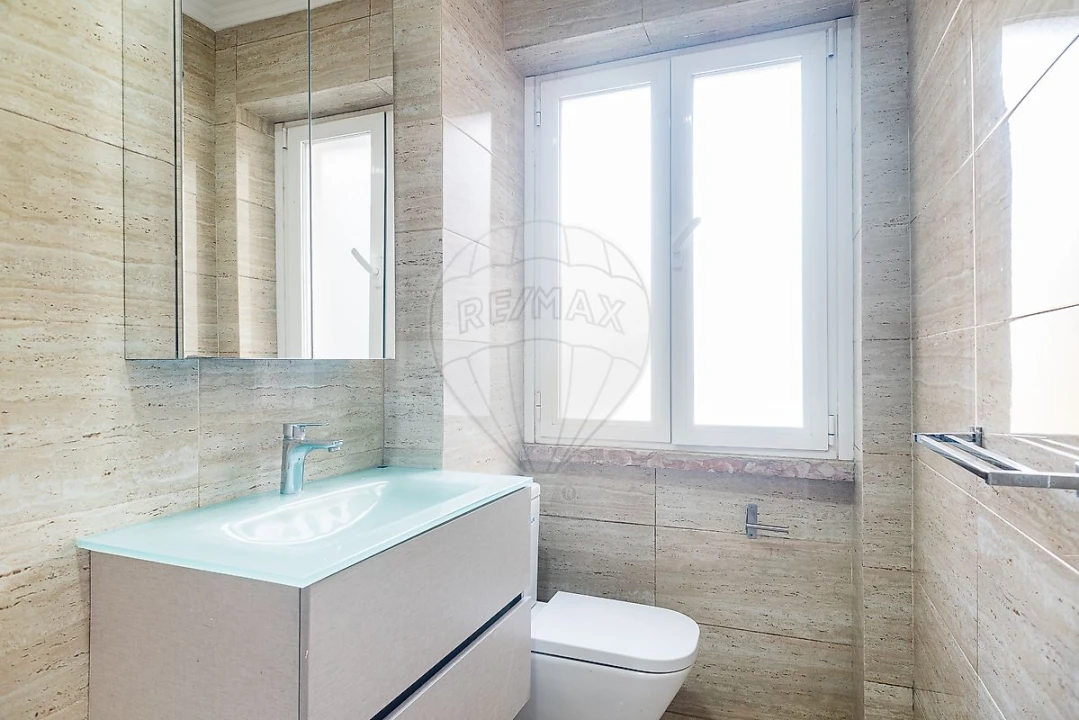 Apartamento T3 para Arrendamento em Avenidas Novas Foto 20