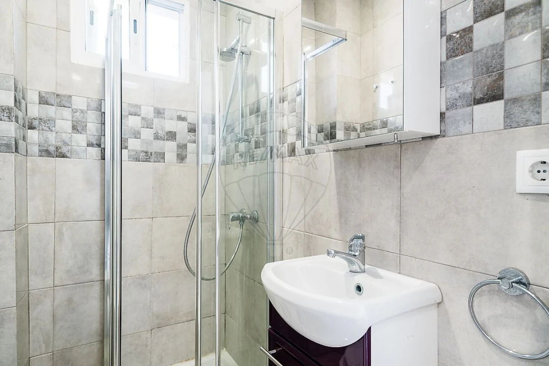 Apartamento T3 para Arrendamento em Avenidas Novas Foto 22