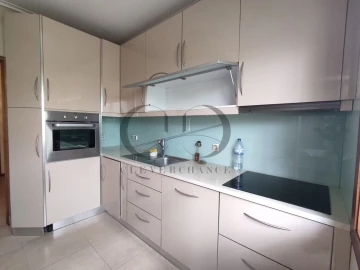 Apartamento T4 para Venda em Espinho