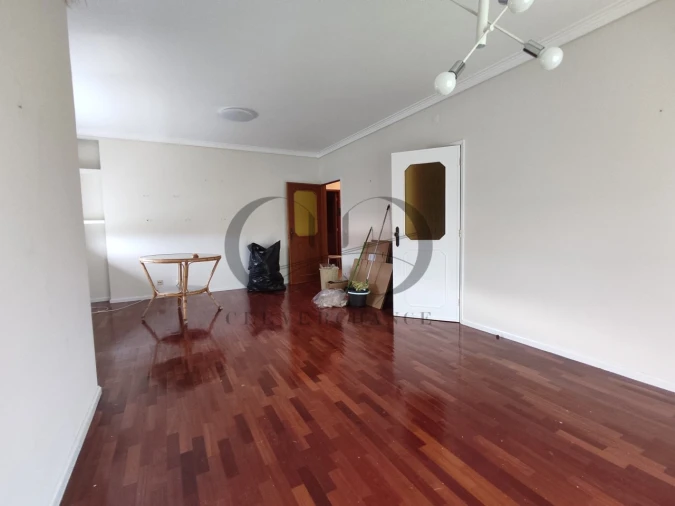 Apartamento T4 para Venda em Espinho Foto 8