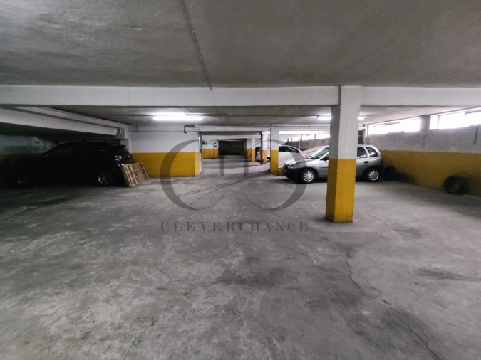 Apartamento T4 para Venda em Espinho Foto 22