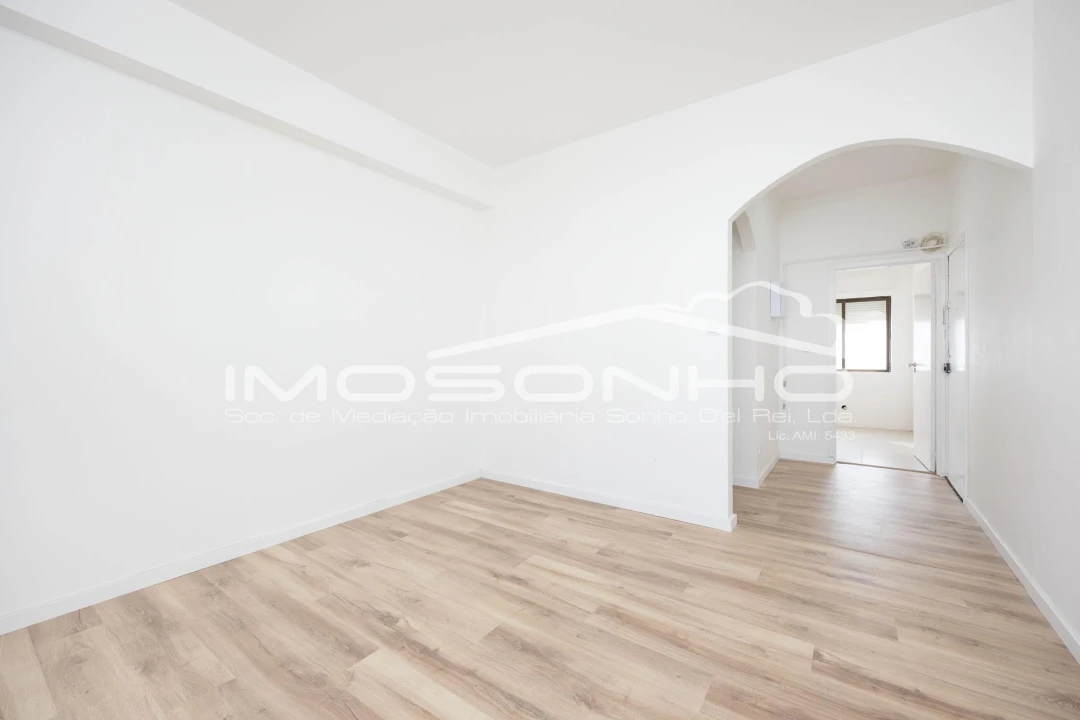 Apartamento T2 para Venda em Marinha Grande Foto 1