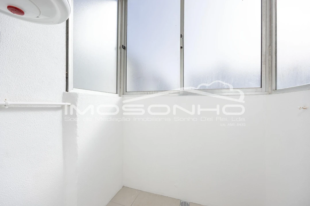 Apartamento T2 para Venda em Marinha Grande Foto 9