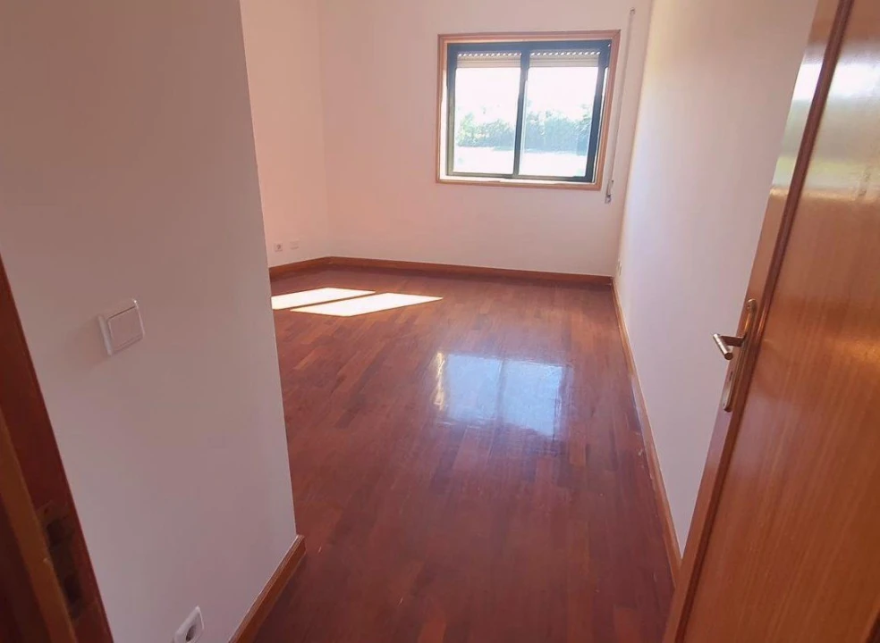Apartamento T3 para Venda em Pedroso e Seixezelo Foto 9