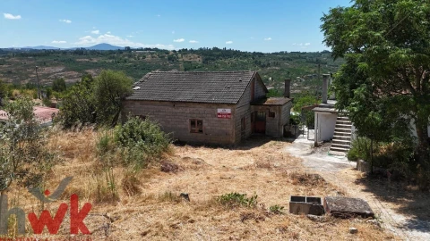 Moradia T3 para Venda em Lagares