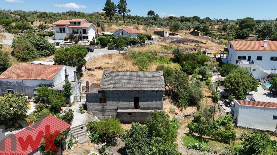 Moradia T3 para Venda em Lagares Foto 6