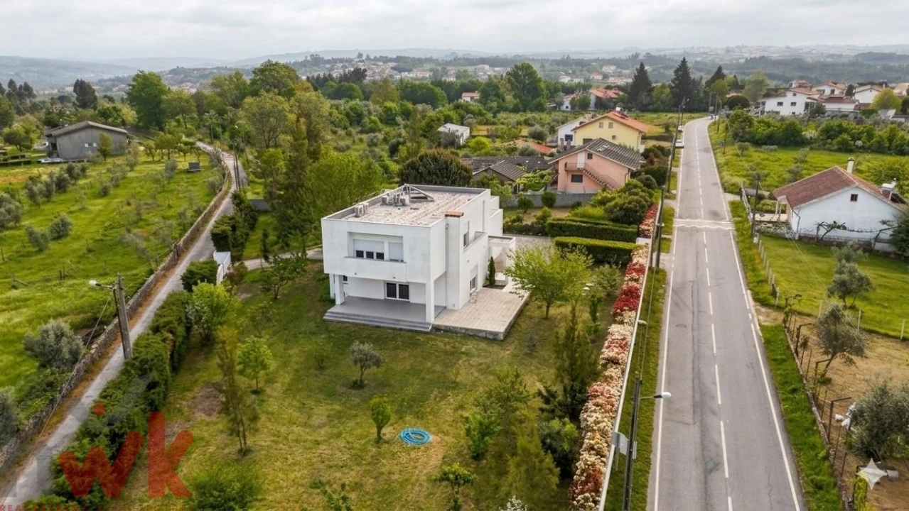 Moradia T4 para Venda em Travanca de Lagos Foto 24