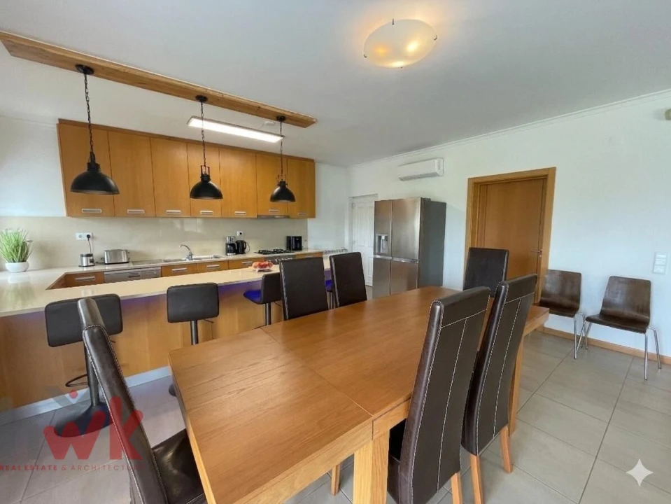 Moradia T4 para Venda em Travanca de Lagos Foto 3