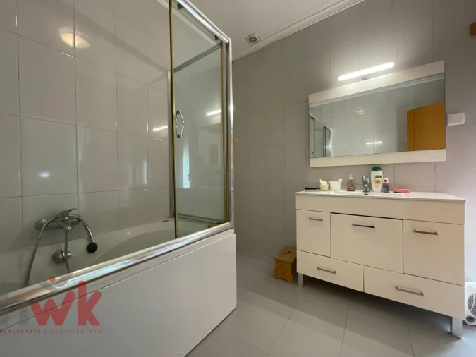 Moradia T4 para Venda em Travanca de Lagos Foto 13