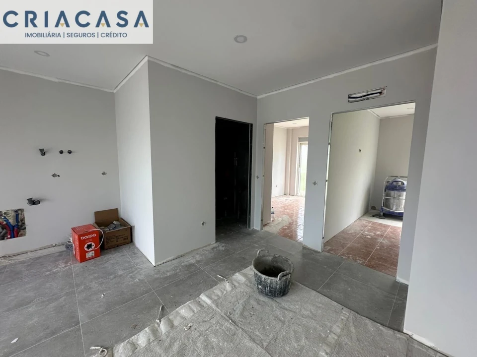 Apartamento T4 para Venda em Viseu Foto 4