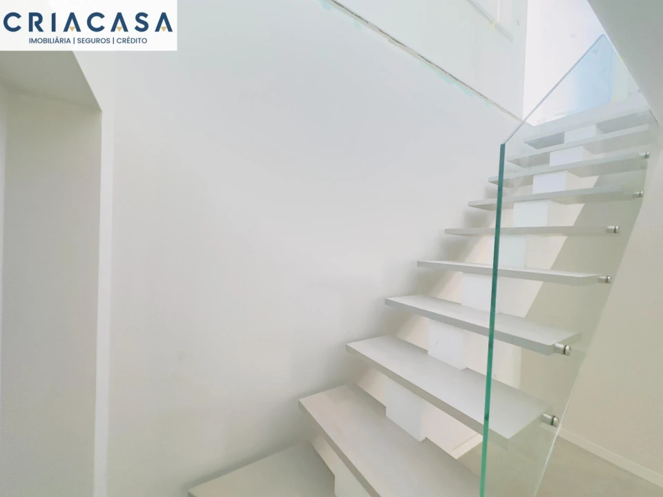 Apartamento T4 para Venda em Viseu Foto 11